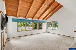 6644 Rippling Brook Dr SE, Salem, OR 97317 - Photo 6