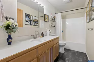 1396 SE Laurel Ct, Roseburg, OR 97470 - Photo 16