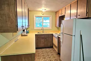 1090 Sharon Lp SE, Salem, OR 97306 - Photo 8