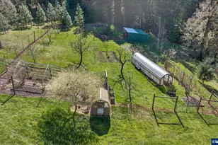 9400 SW Arrowwood Rd, McMinnville, OR 97128 - Photo 36