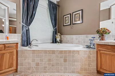 2727 Old Farm Av NW, Salem, OR 97304 - Photo 24