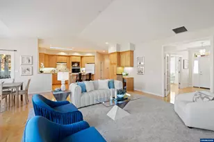 3126 NW Buttercup Dr, Corvallis, OR 97330 - Photo 10
