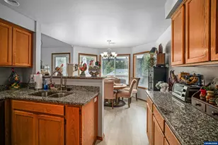 733 Sitka Deer Ct NW, Salem, OR 97304 - Photo 12