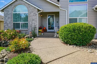 733 Sitka Deer Ct NW, Salem, OR 97304 - Photo 4