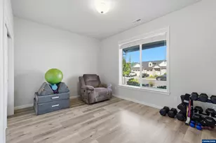 329 S 7th St, Carlton, OR 97111 - Photo 10