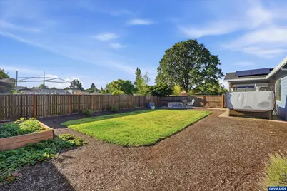 329 S 7th St, Carlton, OR 97111 - Photo 30