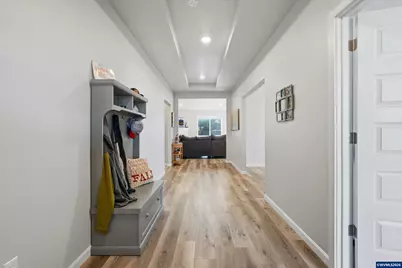329 S 7th St, Carlton, OR 97111 - Photo 8