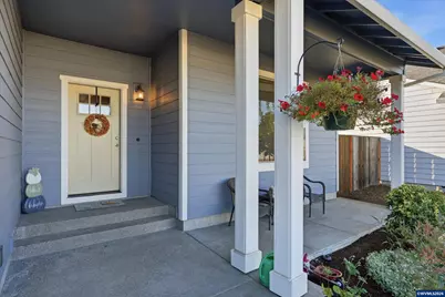 329 S 7th St, Carlton, OR 97111 - Photo 4