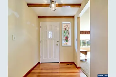2015 Camellia Wy, Woodburn, OR 97071 - Photo 4