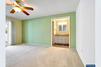 2015 Camellia Wy, Woodburn, OR 97071 - Photo 16