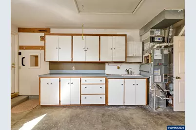 2015 Camellia Wy, Woodburn, OR 97071 - Photo 26