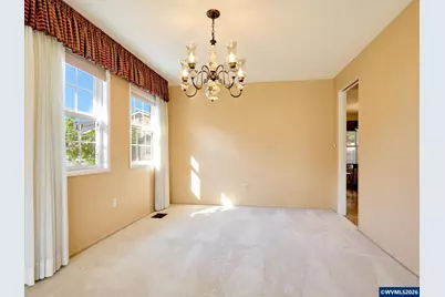 2015 Camellia Wy, Woodburn, OR 97071 - Photo 8