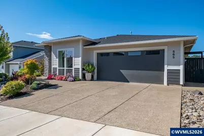 525 NW Crater Lake Dr, Dallas, OR 97338 - Photo 2