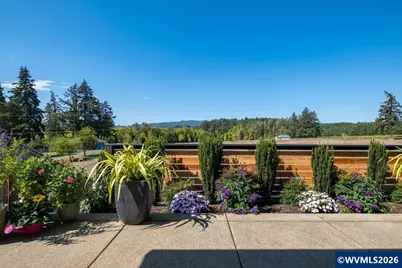 525 NW Crater Lake Dr, Dallas, OR 97338 - Photo 42