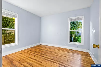 955 17th St NE, Salem, OR 97301 - Photo 10