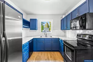 955 17th St NE, Salem, OR 97301 - Photo 12