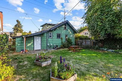 955 17th St NE, Salem, OR 97301 - Photo 28