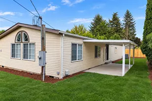9312 N Polk Ave, Portland, OR 97203 - Photo 4