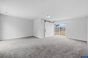 4473 Hwy Us-20, Sweet Home, OR 97386 - Photo 24