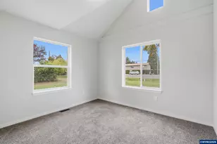 4473 Hwy Us-20, Sweet Home, OR 97386 - Photo 16