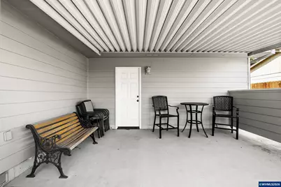 540 W Clackamas Cir, Woodburn, OR 97071 - Photo 22
