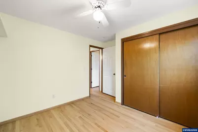 540 W Clackamas Cir, Woodburn, OR 97071 - Photo 20