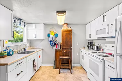 317 SE 4th Av, Albany, OR 97321 - Photo 10