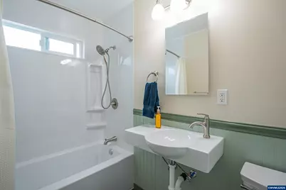 835 7th Av, Sweet Home, OR 97361 - Photo 16
