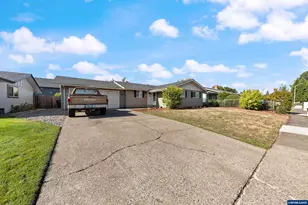 1826 Kinglet Way NE, Keizer, OR 97303 - Photo 4