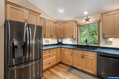 26385 Shady Oak Dr, Monroe, OR 97456 - Photo 10