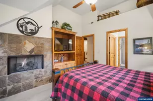57414 Sun Eagle Ln, Sunriver, OR 97707 - Photo 16