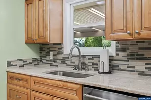 625 Larry Ave N, Keizer, OR 97303 - Photo 16