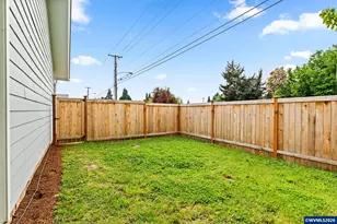 1107 Echo Hollow Rd, Eugene, OR 97402 - Photo 30