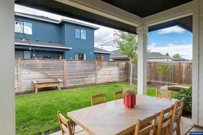 1353 Dalton Ct, Monmouth, OR 97361 - Photo 4