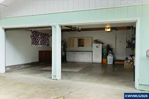 247 Cedar St, Lyons, OR 97358 - Photo 32