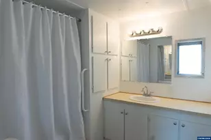1418 Pine St NE, Silverton, OR 97381 - Photo 10