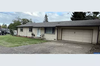 411 NE 3rd St, Willamina, OR 97396 - Photo 2