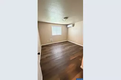 411 NE 3rd St, Willamina, OR 97396 - Photo 14
