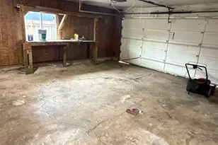 411 NE 3rd St, Willamina, OR 97396 - Photo 18