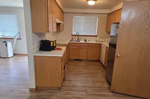 1885 Skyline Ct S, Salem, OR 97306 - Photo 8