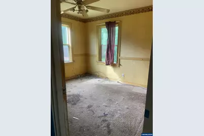 130 Lombard St, Falls City, OR 97344 - Photo 12