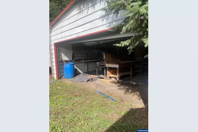 130 Lombard St, Falls City, OR 97344 - Photo 26