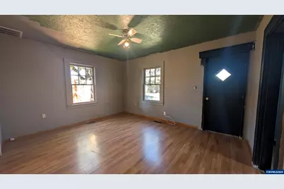 595 SW Clay St, Dallas, OR 97338 - Photo 6
