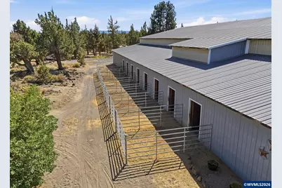 23525 Bear Creek Rd, Bend, OR 97701 - Photo 14