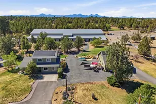 23525 Bear Creek Rd, Bend, OR 97701 - Photo 20