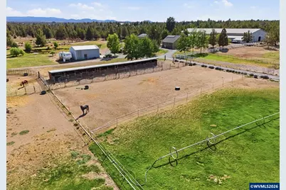 23525 Bear Creek Rd, Bend, OR 97701 - Photo 28