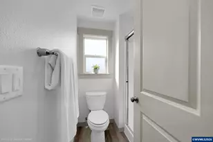 933 SE Blackbird Av, Albany, OR 97322 - Photo 8