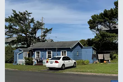 546 NW 10th St, Newport, OR 97365 - Photo 1