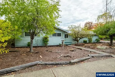 2105 NW 29th St, Corvallis, OR 97330 - Photo 2