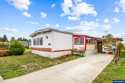 2397 Rainbow (#15) Lp, Hubbard, OR 97032 - Photo 2